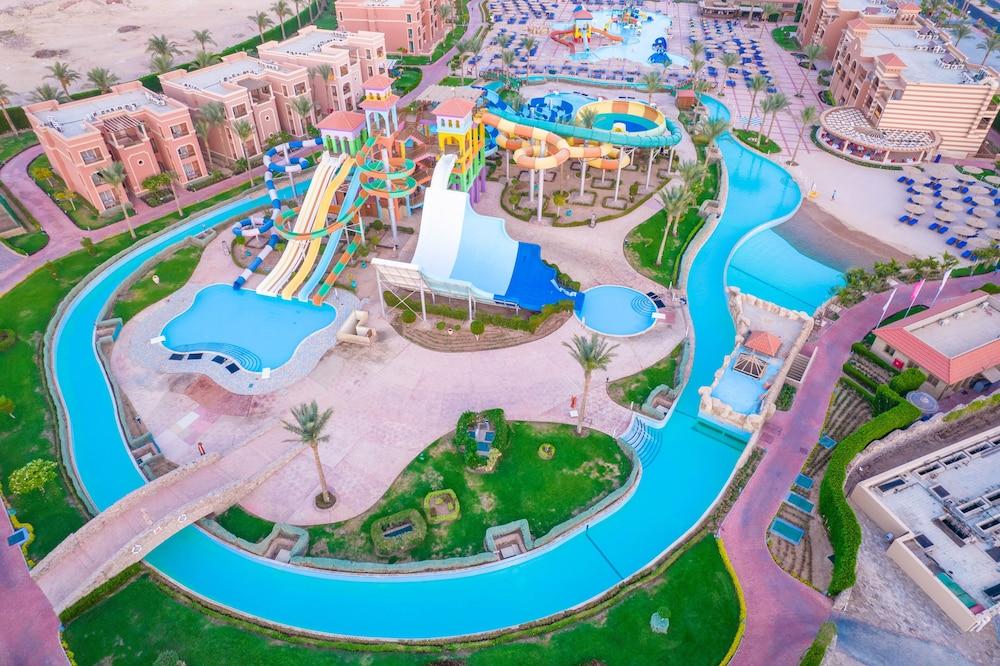 Charmillion Club Aquapark Hotel Sarm es-Sejk Kültér fotó Aerial view of the park